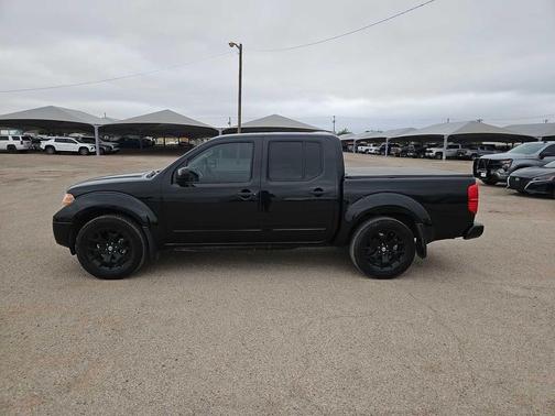 Magnetic Black Pearl 2020 Nissan Frontier SV