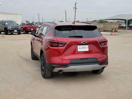 Radiant Red Tintcoat 2026 Chevrolet Blazer 2LT