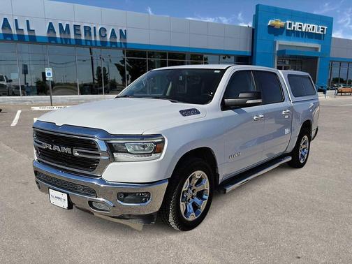 Bright White Clearcoat 2019 RAM 1500 Big Horn