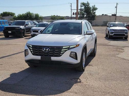 White Pearl 2024 Hyundai TUCSON SEL