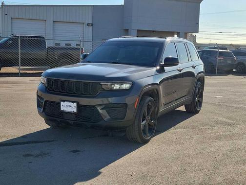 2023 Jeep Grand Cherokee Altitude