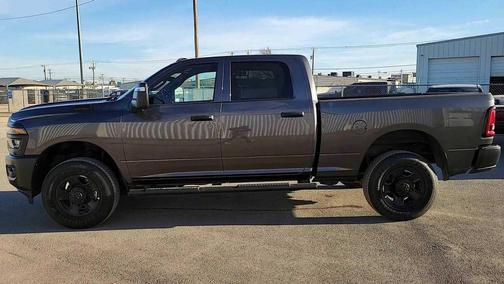 2025 RAM 2500 Tradesman Crew Cab 4x4 6'4' Box
