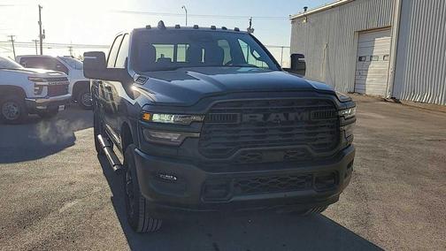 2025 RAM 2500 Tradesman Crew Cab 4x4 6'4' Box