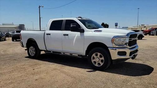 2023 RAM 2500 Big Horn Crew Cab 4x4 6'4' Box