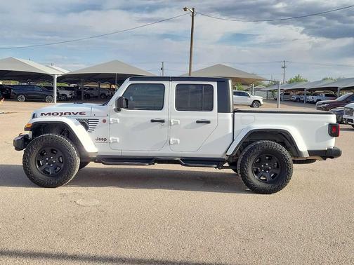 Bright White Clearcoat 2023 Jeep Gladiator Mojave 4x4
