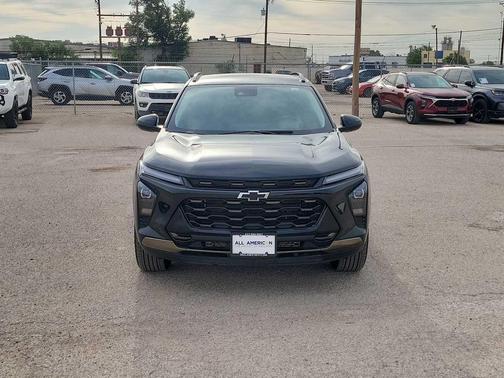 Mosaic Black Metallic 2025 Chevrolet Trax FWD ACTIV