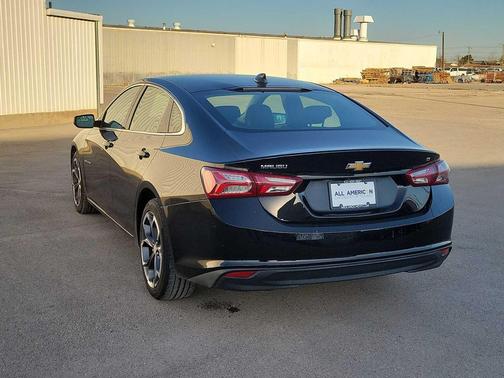 2022 Chevrolet Malibu FWD LT