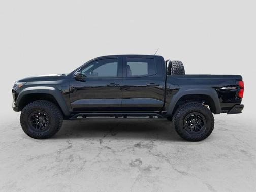 Black 2025 Chevrolet Colorado ZR2