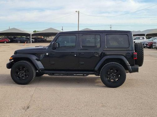 Black Clearcoat 2019 Jeep Wrangler Unlimited Sahara