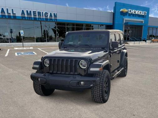 Black Clearcoat 2019 Jeep Wrangler Unlimited Sahara