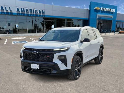 Polar White Tricoat 2026 Chevrolet Traverse RS