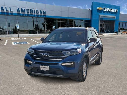 ATLAS BLUE METALLIC 2023 Ford Explorer XLT