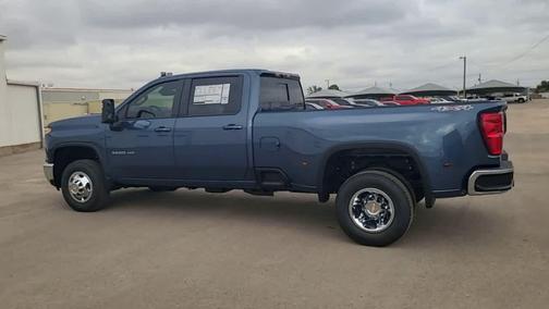 2026 Chevrolet Silverado 3500 LT