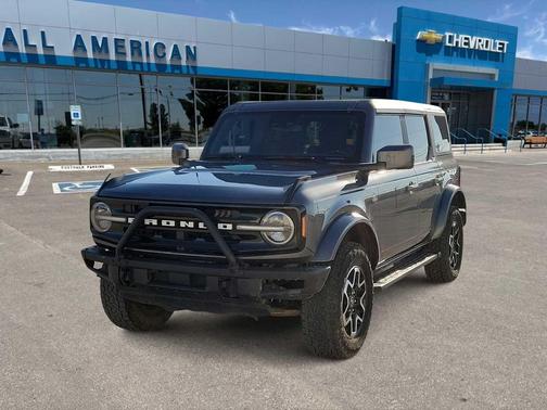 CARBONIZED GRAY METALLIC 2022 Ford Bronco Outer Banks