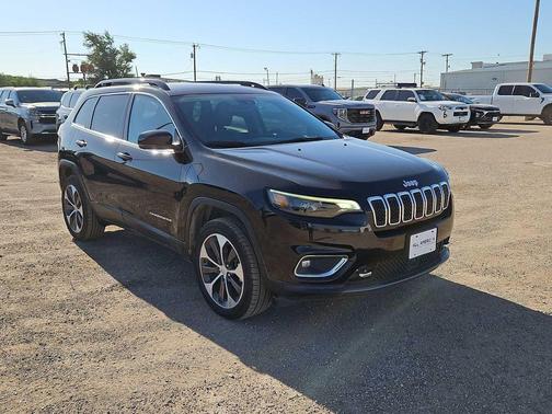 Diamond Black Crystal Pearlcoat 2022 Jeep Cherokee Limited