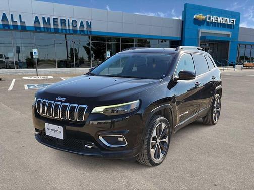 Diamond Black Crystal Pearlcoat 2022 Jeep Cherokee Limited