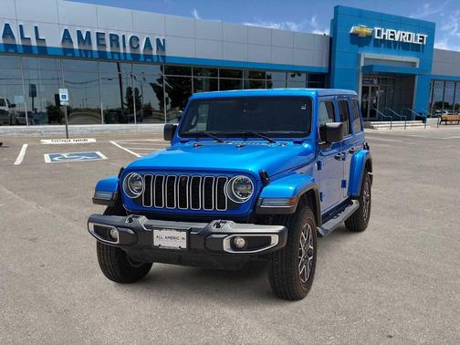 Hydro Blue Pearlcoat 2024 Jeep Wrangler 4-Door Sahara 4x4