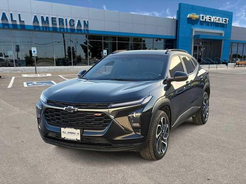 Mosaic Black Metallic 2025 Chevrolet Trax FWD 2RS