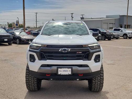 Summit White 2026 Chevrolet Colorado Z71