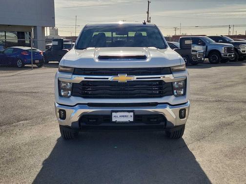 Summit White 2026 Chevrolet Silverado 2500 LT