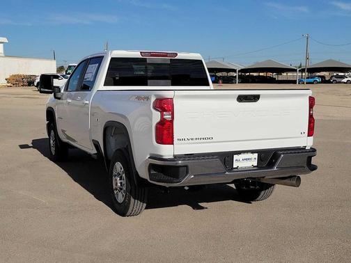 Summit White 2026 Chevrolet Silverado 2500 LT