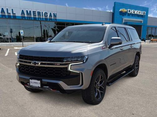 Satin Steel Metallic 2022 Chevrolet Suburban 4WD Z71