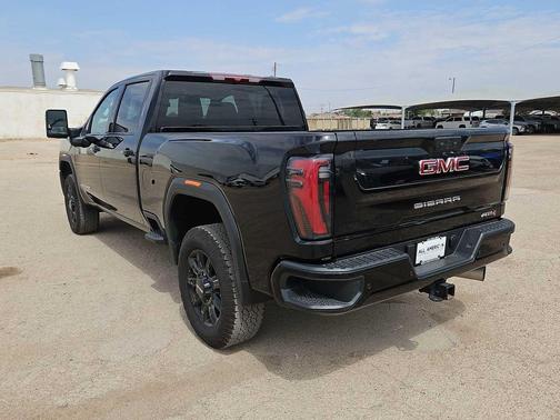 Onyx Black 2025 GMC Sierra 2500 AT4