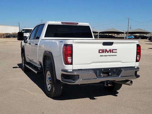 Summit White 2024 GMC Sierra 2500 Pro