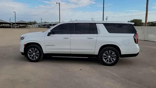 2022 Chevrolet Suburban LT