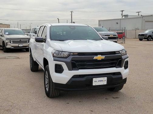 Summit White 2026 Chevrolet Colorado LT