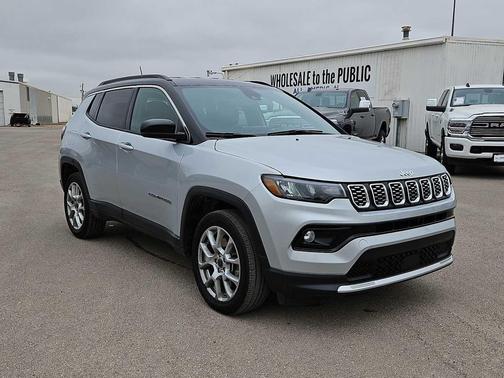 Silver Zynith Metallic Clearcoat 2025 Jeep Compass Limited