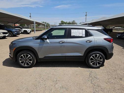 Sterling Gray Metallic 2026 Chevrolet Trailblazer LT