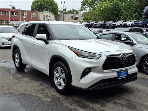 2023 Toyota Highlander LE