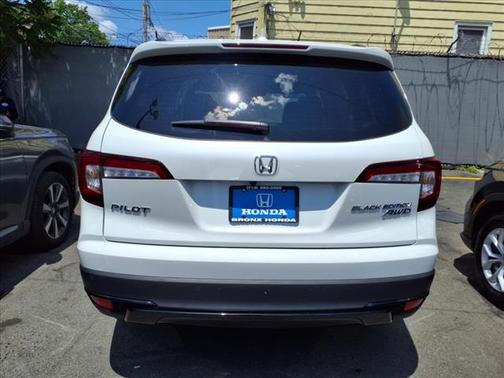 2022 Honda Pilot Black Edition