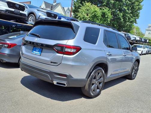 2023 Honda Pilot Sport