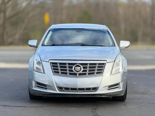 Radiant Silver Metallic 2016 Cadillac XTS Luxury