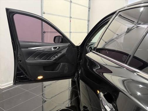 2015 INFINITI Q50 Sport