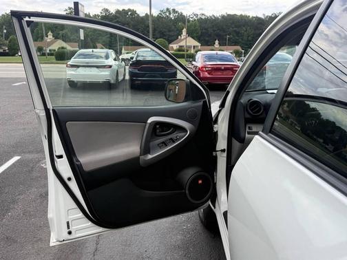 Blizzard Pearl 2007 Toyota RAV4 Limited