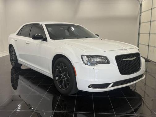2019 Chrysler 300 Touring