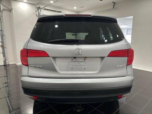 2017 Honda Pilot EX