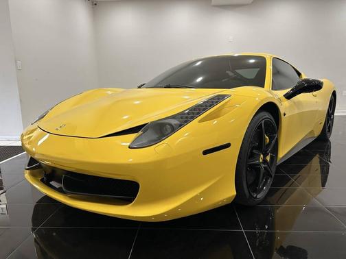 Yellow 2011 Ferrari 458 Italia Base