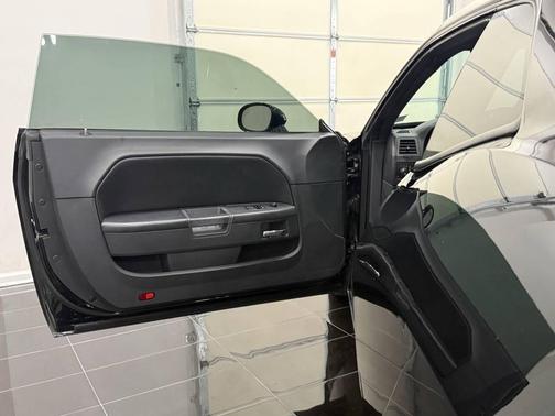 2010 Dodge Challenger SE