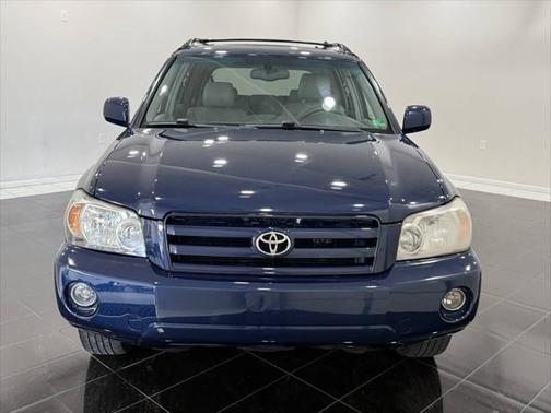 2005 Toyota Highlander Base
