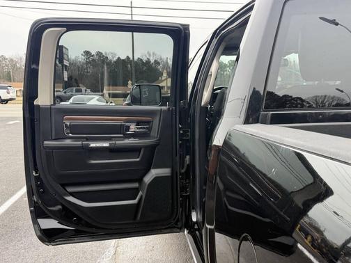 2014 RAM 1500 Laramie