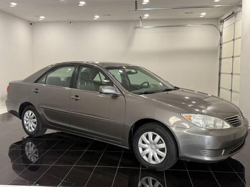 2006 Toyota Camry LE
