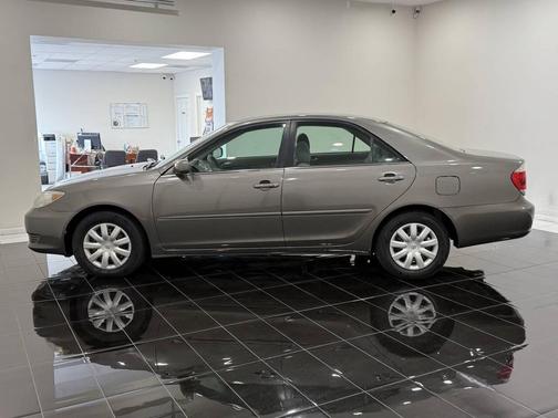 2006 Toyota Camry LE