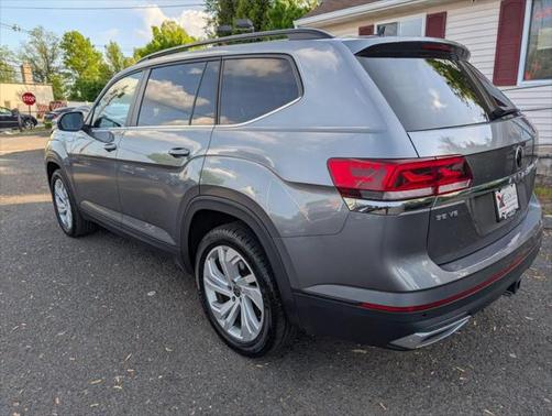 2022 Volkswagen Atlas SE 4Motion w/Tech Pkg Sport Utility 4D