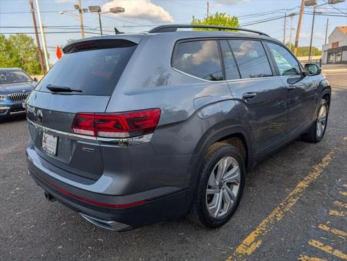 2022 Volkswagen Atlas SE 4Motion w/Tech Pkg Sport Utility 4D