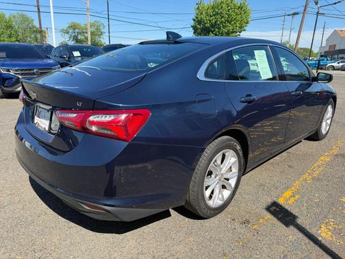 Northsky Blue Metallic 2021 Chevrolet Malibu FWD LT