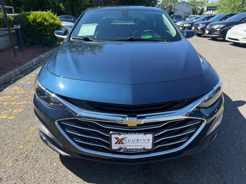 Northsky Blue Metallic 2021 Chevrolet Malibu FWD LT